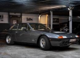 Ferrari 400 i