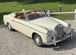 Mercedes-Benz Ponton 220 SE Cabriolet de 1960