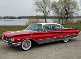 Buick Electra V8 sedan