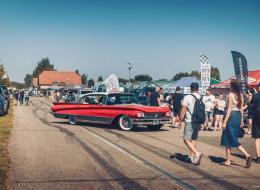Buick Electra V8 sedan