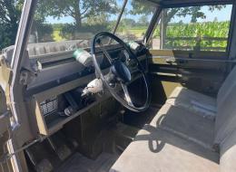 LandRover 109 Series II A