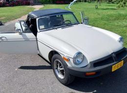 MG B