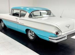 Chevrolet Biscayne Coupé 2 Door Sedan