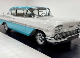 Chevrolet Biscayne Coupé 2 Door Sedan