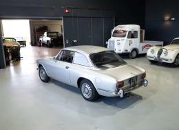 Alfa Roméo Giulia GT 1750 Coupe Bertone