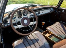 Mercedes-Benz SL 230 Pagode