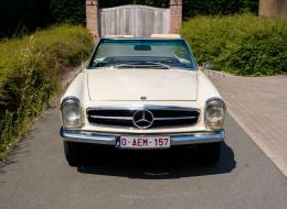 Mercedes-Benz SL 230 Pagode