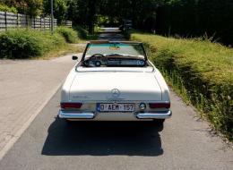 Mercedes-Benz SL 230 Pagode