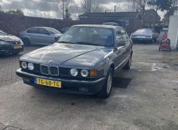 BMW Série 7  735i