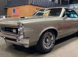 Pontiac Tempest Custon Clone GTO 400 CI