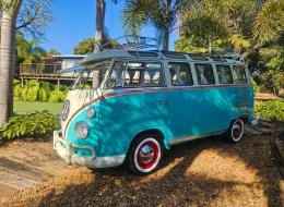 Volkswagen Combi T1 Samba Replica