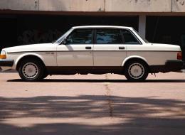 Volvo 240 GL