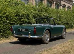 Triumph TR4