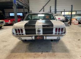 Ford Mustang Coupé V8 302 ci