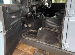 LandRover Defender 110
