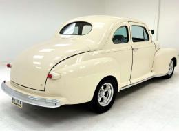 Ford Deluxe Super Coupe