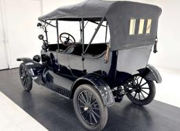 Ford T Touring Sedan