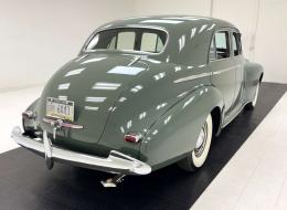 Oldsmobile Série 90 Custom Cruiser 4 Door Touring Sedan