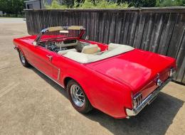 Ford Mustang CABRIOLET V8 
