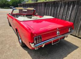 Ford Mustang CABRIOLET V8 