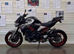 Moto Kawazaki Z900 A2 1&egrave;re Main