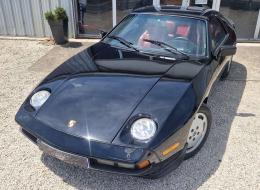 Porsche 928