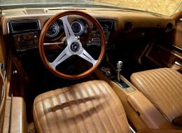 Oldsmobile Cutlass Supreme V8 Coupé