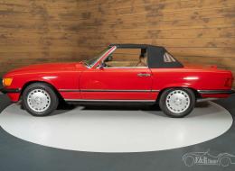 Mercedes-Benz SL 560