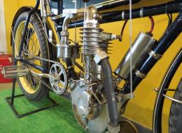 Moto J.Quentine