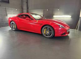 Ferrari California T 3.9 V8 560