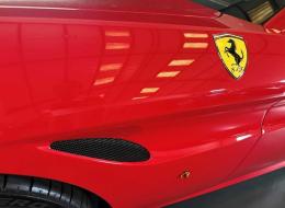 Ferrari California T 3.9 V8 560