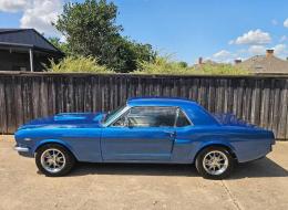 Ford Mustang v8 full option pony