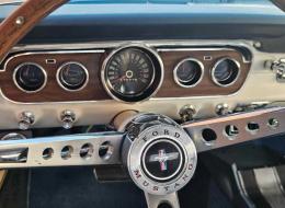 Ford Mustang v8 full option pony