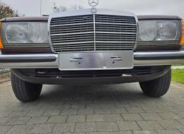Mercedes-Benz 240 D W123