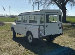 LandRover 109 Series III