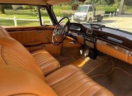 Mercedes-Benz Ponton 220 SE Cabriolet