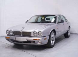 Jaguar Série - XJ R 4.0 V8 Supercharged