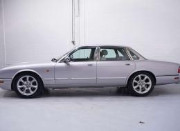Jaguar Série - XJ R 4.0 V8 Supercharged