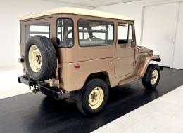 Toyota Land Cruiser FJ40
