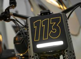 Moto Triumph BONNEVILLE T100 ( MOTEUR) - SCRAMBLER 