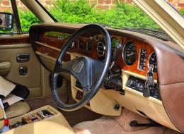 Rolls-Royce Silver Spirit