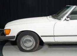 Mercedes-Benz SL 560