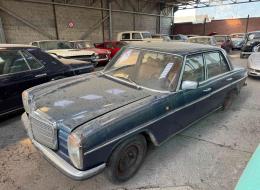 Mercedes-Benz 220 D W115
