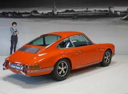 Porsche 911 T LWB