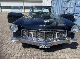 Lincoln Continental Mark II Coupé