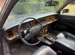 Daimler Double Six Series 3