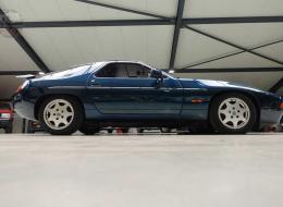Porsche 928 S4