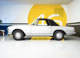 Mercedes-Benz SL 280 Pagode