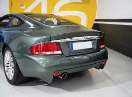 Aston Martin Vanquish V12