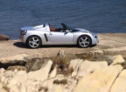 Opel Speedster 2.2